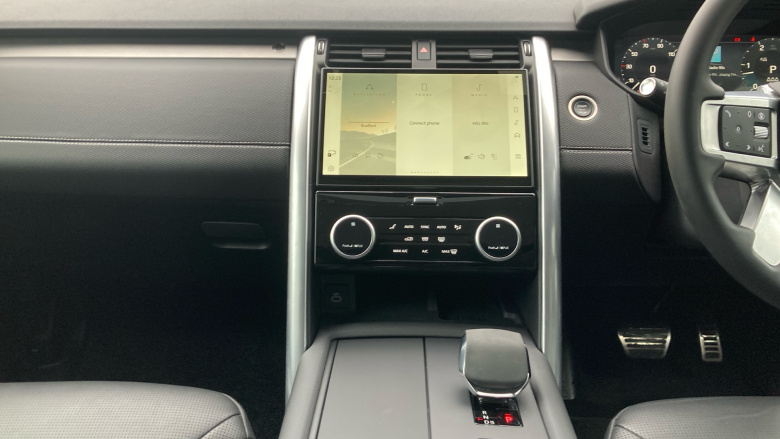 Land Rover Discovery 3.0 D300 Dynamic SE 5dr Auto Diesel Station Wagon